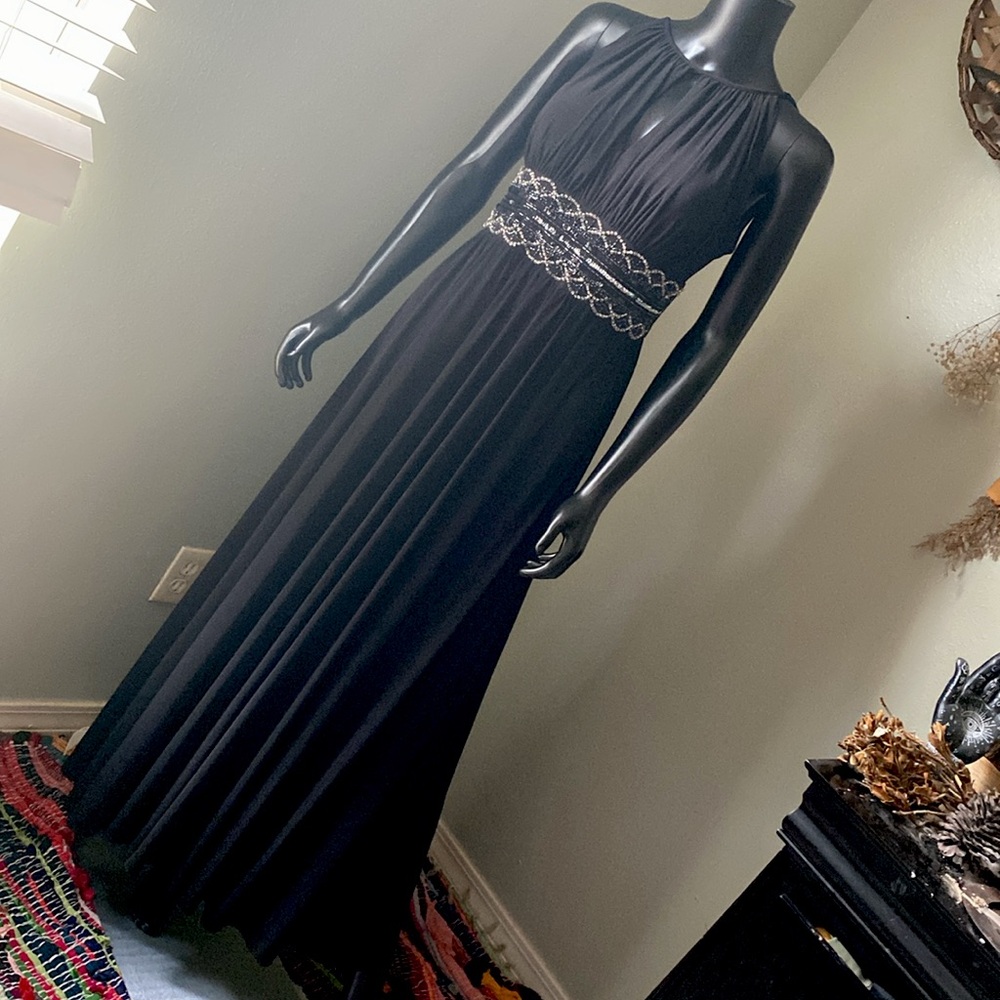 R&M Richards Black Sleeveless Halter Gown Dress - Picture 6 of 11